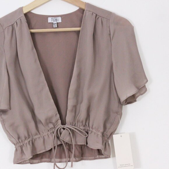 *TOBI Beige Front Tie Crop Top - Picture 4 of 6